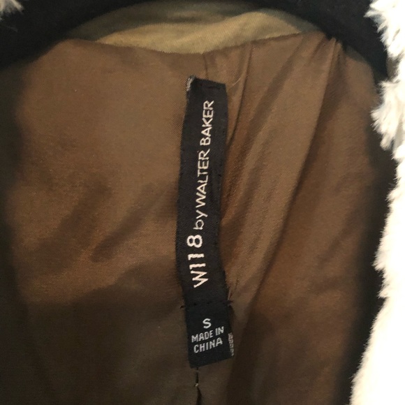 Walter Baker - Faux leather sleeves / fur collar - Picture 3 of 3